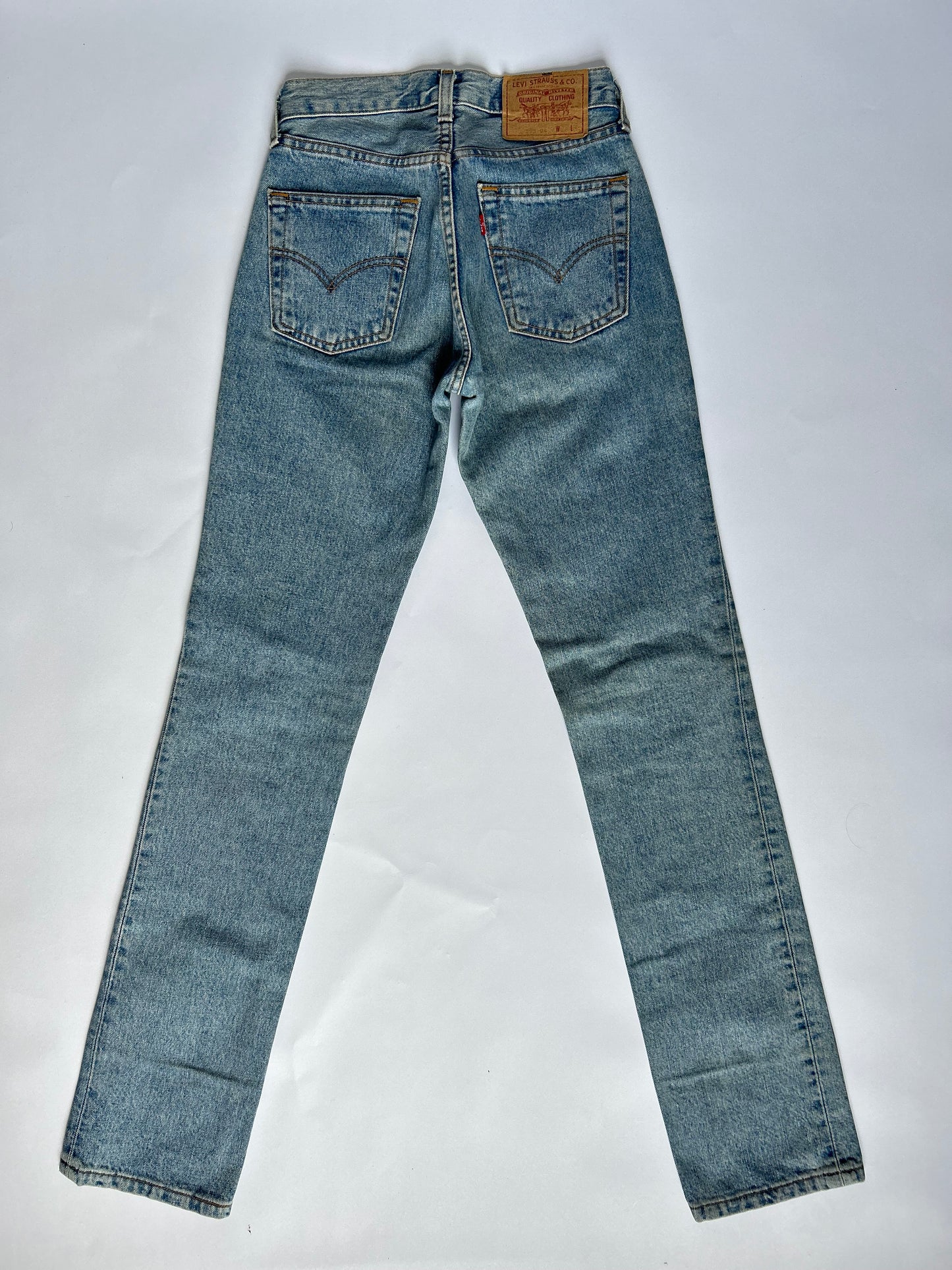 595 VINTAGE LEVI'S | SIZE 26